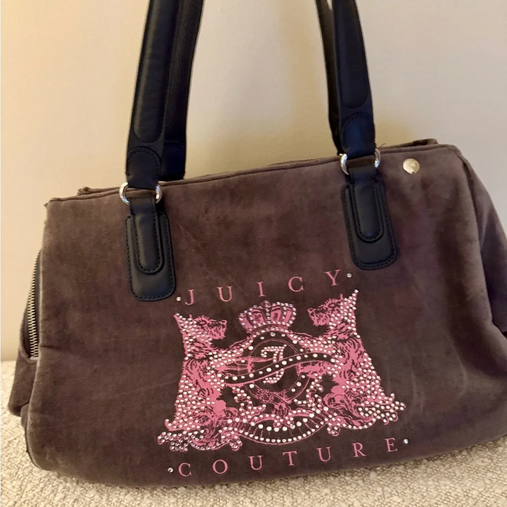 Vintage juicy couture dog bag, slightly used, gray velvet, pink rhinestone logo